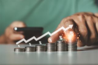 © THAWEERAT - stock.adobe.com Foto: Münzenstapel